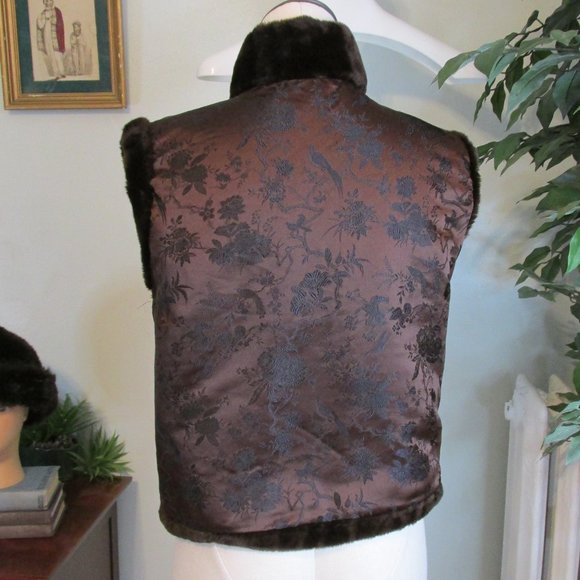 Faux Fur/ Brocade Reversible Vest - Picture 5 of 9